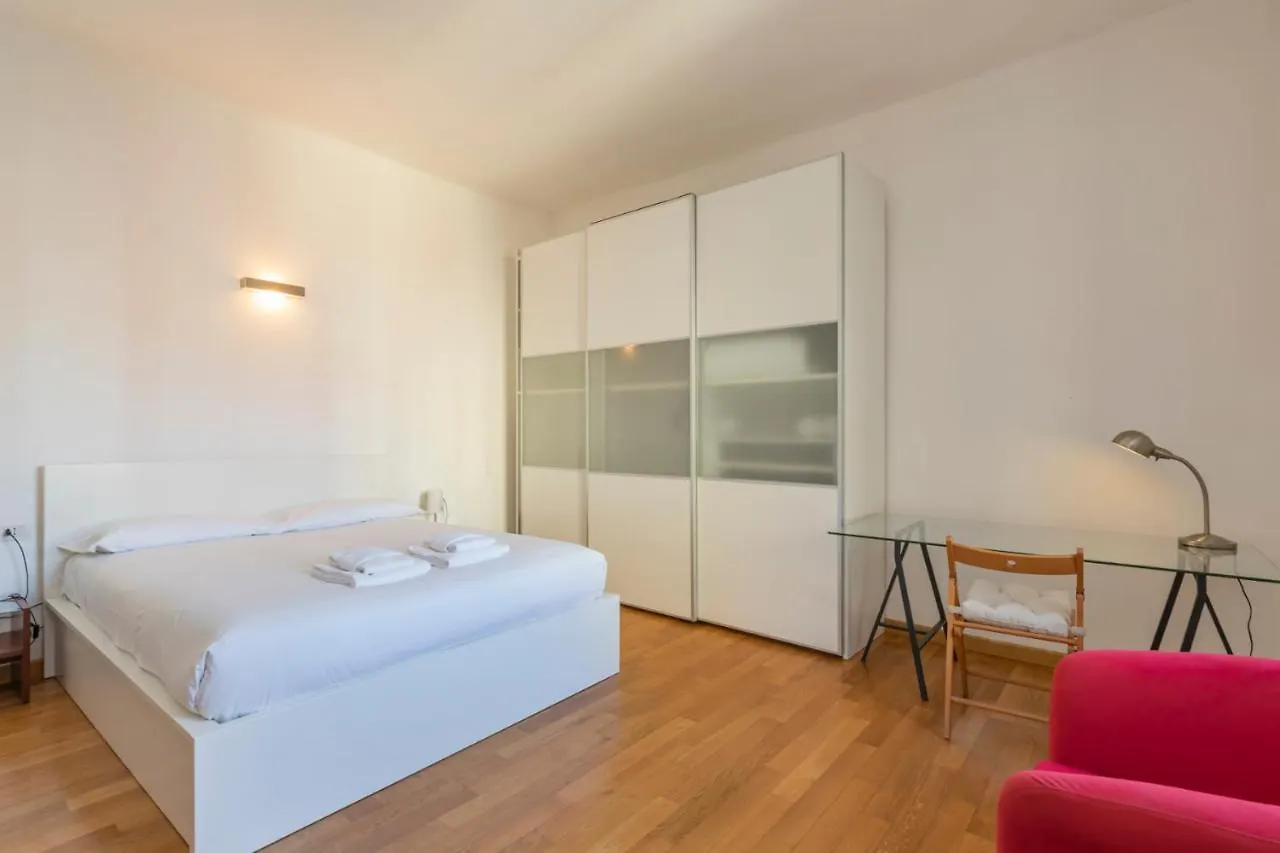 Comfort Apartment Near P Venezia / Cso B Aires - Casati Milan